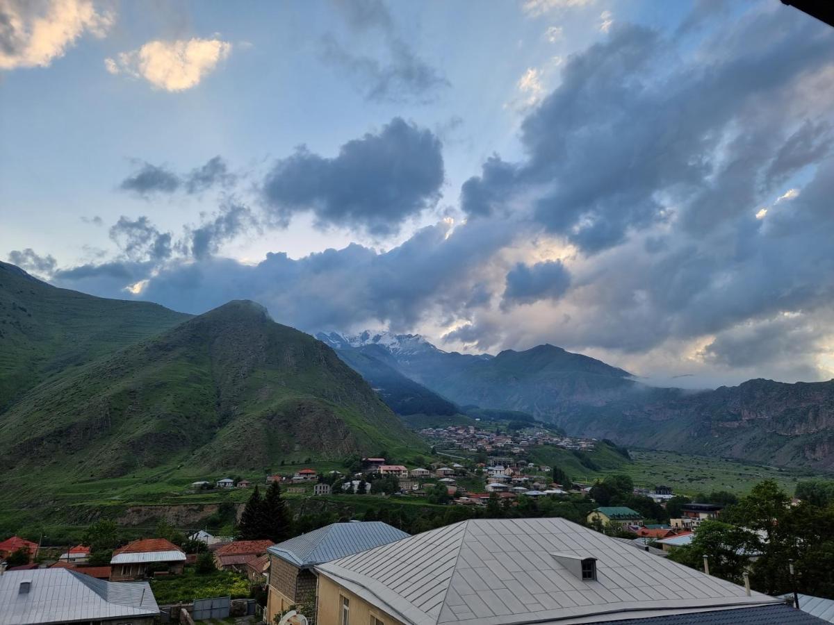 Hotel Sweet Night Kazbegi Esterno foto