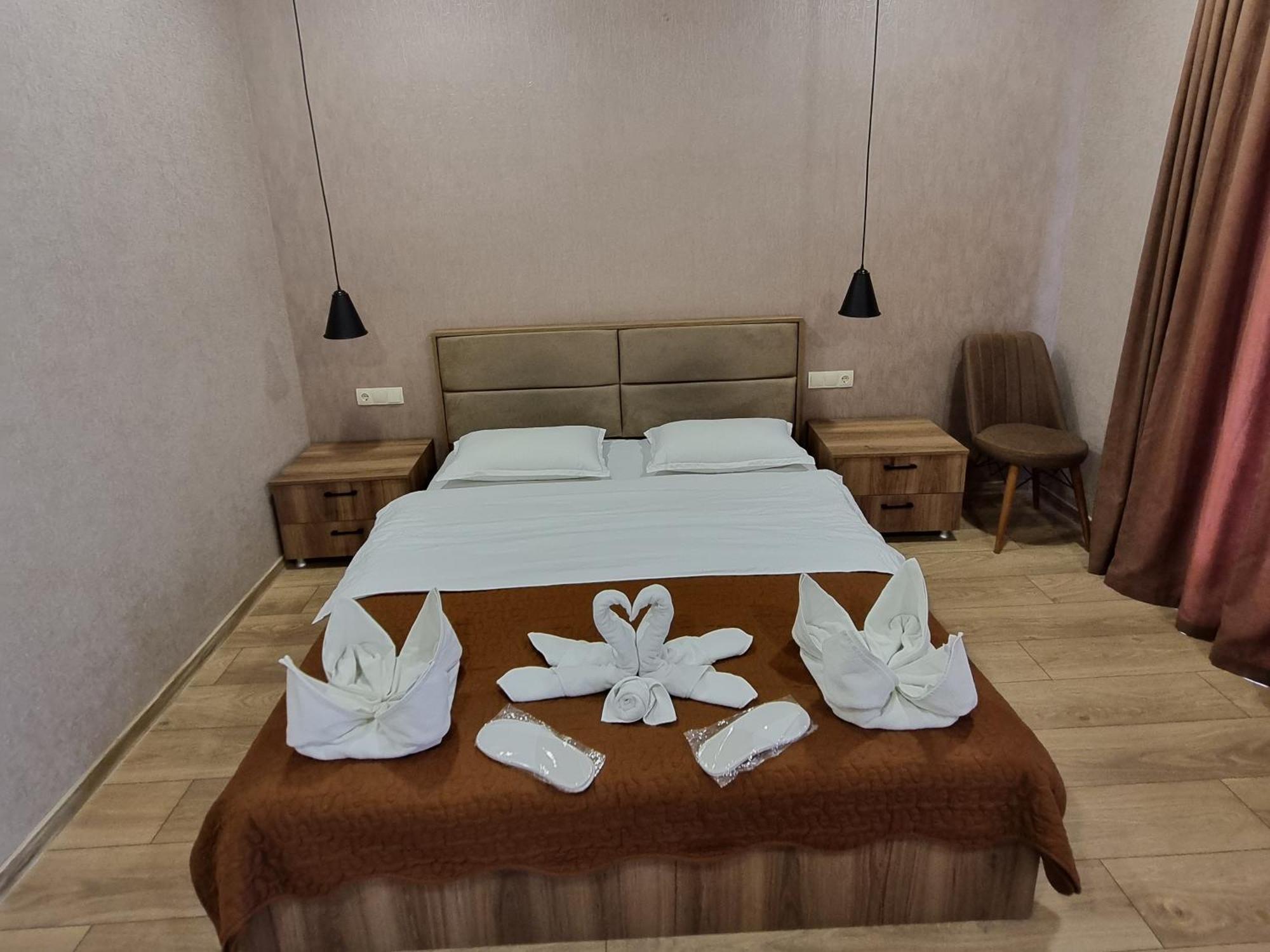 Hotel Sweet Night Kazbegi Esterno foto