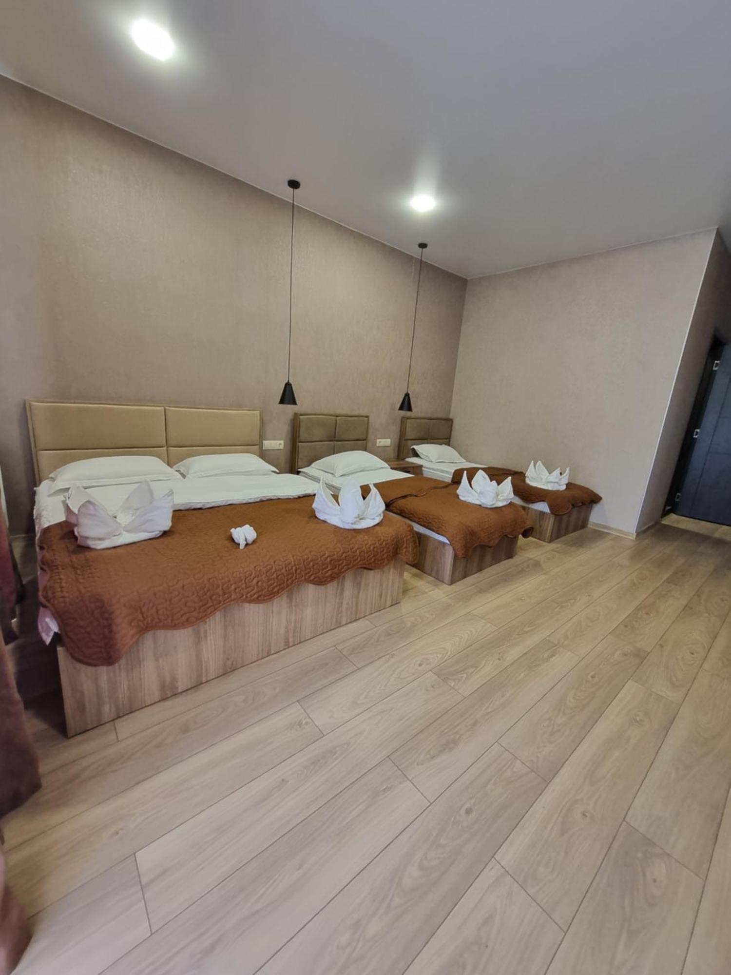 Hotel Sweet Night Kazbegi Esterno foto